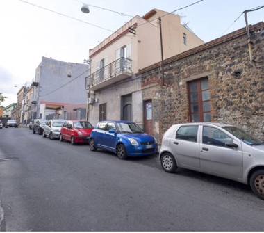 Rustico/Casale in vendita a Catania, Zona Piazza Montessori