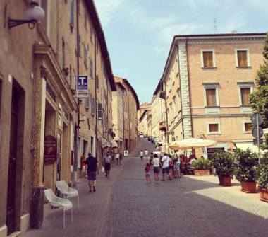 Quadrilocale in vendita a Urbino, Frazione Centro città