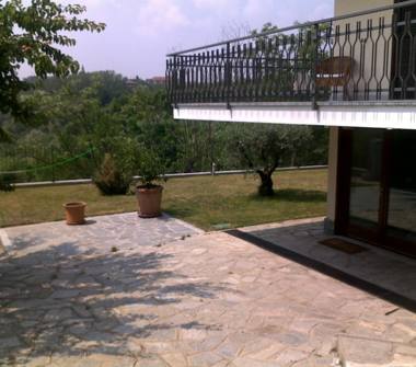 Villa in vendita a Valfenera (Asti)