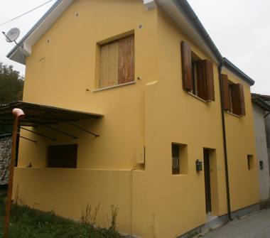 Casa indipendente in vendita a Castelnovo del Friuli, Frazione Almadis