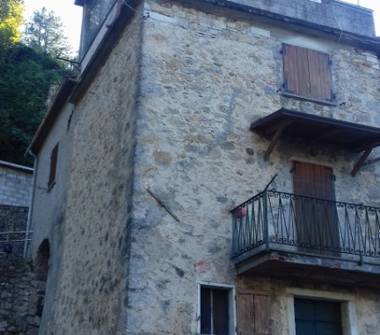 Rustico/Casale in vendita a Fivizzano, Frazione Aiola