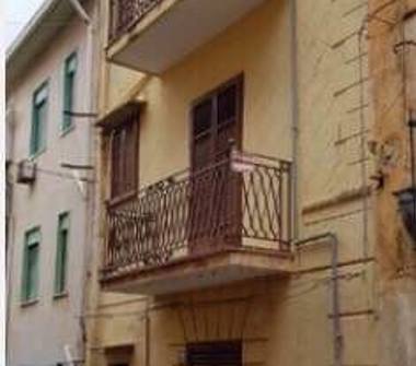 Casa indipendente in vendita a Montelepre (Palermo)