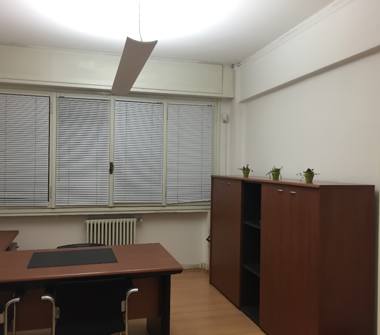 Ufficio in affitto a Vicenza, Zona Giardini Salvi