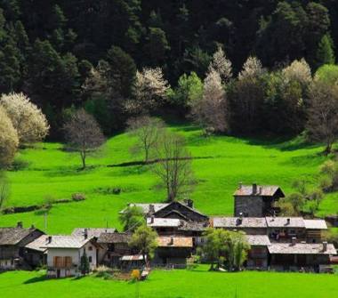 Porzione di casa in vendita a Challand-Saint-Anselme (Aosta)