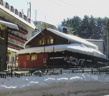 Affitto Baita/Chalet/Trullo Vacanze a Spezzano della Sila, Frazione Camigliatello Silano, Via Tasso 1