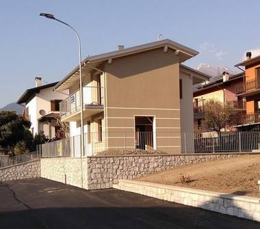 Villa in vendita a Capo di Ponte (Brescia)