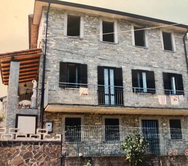 Rustico/Casale in vendita a Bobbio, Frazione Levratt