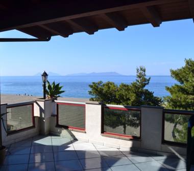 Affitto Appartamento Vacanze a Patti, Frazione Marina Di Patti, Via Cap. Filippo Zuccarello 185