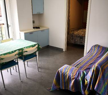 Bilocale in vendita a Savona, Frazione Centro città