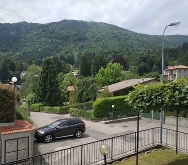 Trilocale in vendita a Magreglio (Como)