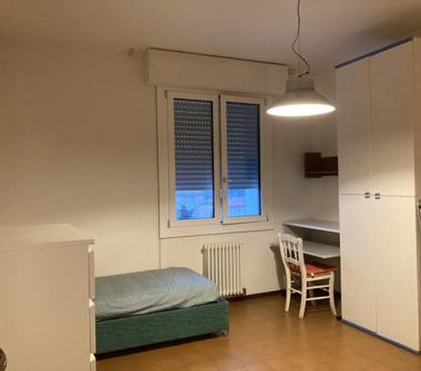 Affitto Stanza Singola a Reggio Emilia (Reggio Emilia), Via Papa Giovanni XXIII 18