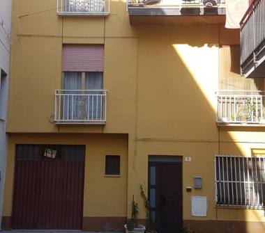 Casa indipendente in vendita a Montenero di Bisaccia (Campobasso)