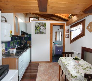 Affitto Appartamento Vacanze a Cossogno (Verbano-Cusio-Ossola), Via Antica 8