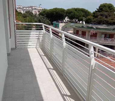 Trilocale in affitto a Rimini (Rimini), Viale Alfredo Cappellini 12