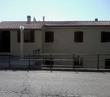 Quadrilocale in vendita a Urbino, Frazione Schieti