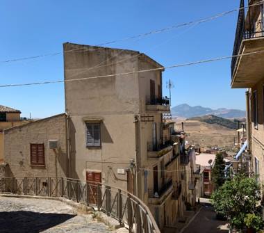 Casa indipendente in vendita a Alia (Palermo)