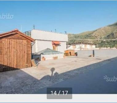 Trilocale in vendita a Palermo, Zona Chiavelli