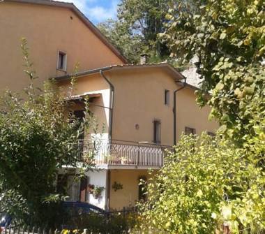 Quadrilocale in affitto a Santa Fiora, Frazione Bagniolo