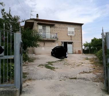 Casa indipendente in vendita a Marzano Appio (Caserta)