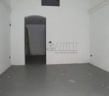 Negozio in affitto a Catania, Zona Via Umberto