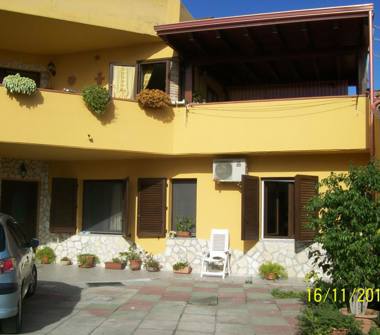 Villa in vendita a Capoterra, Frazione Torre Degli Ulivi