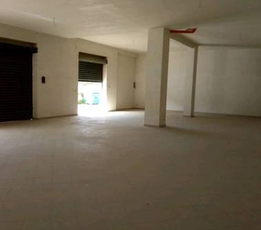 Magazzino in vendita a Trani (Barletta-Andria-Trani)