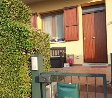 Quadrilocale in vendita a Borgo Tossignano (Bologna), Via Codrignano 63