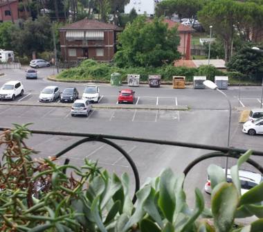 Appartamento in vendita a Carrara, Frazione Marina Di Carrara