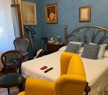 Trilocale in vendita a Siracusa, Frazione Centro città, Via Aristotele 9