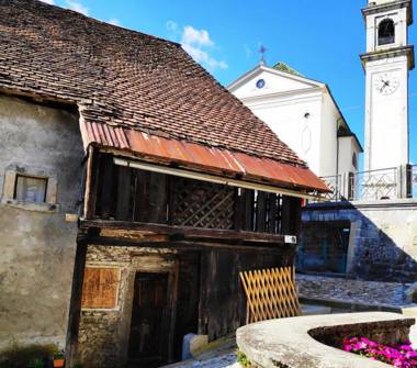 Rustico/Casale in vendita a Prato Carnico, Frazione Pesariis
