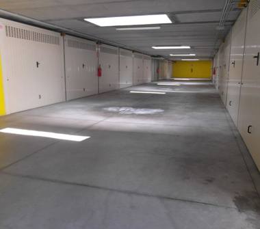 Box/Garage/Posto auto in vendita a Pietra Ligure (Savona)