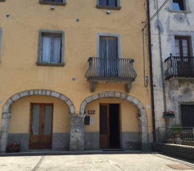 Bilocale in vendita a Taleggio, Frazione Sottochiesa, Via Sotto Chiesa 114