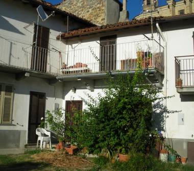 Casa indipendente in vendita a Vignale Monferrato (Alessandria)