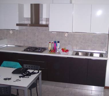 Trilocale in vendita a Erba (Como), Via Adua 17