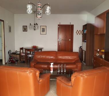 Trilocale in vendita a Borgomanero (Novara), Via Cureggio 10