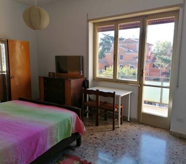 Porzione di casa in affitto a Roma, Zona Romanina