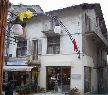 Palazzo/Stabile in vendita a Saint-Vincent (Aosta)