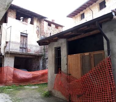 Rustico/Casale in vendita a Borgomanero (Novara), Via Caneto 4