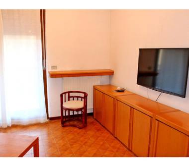 Bilocale in vendita a Genova, Zona Pegli, Via Emilio Salgari 71