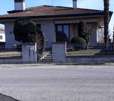 Casa indipendente in vendita a Rovigo (Rovigo), Via Martiri di Belfiore 157
