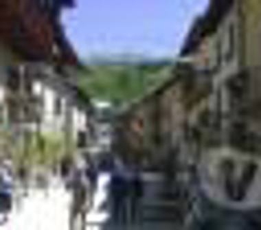 Negozio in vendita a Cesana Torinese (Torino)