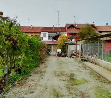 Villa in vendita a Tronzano Vercellese (Vercelli)