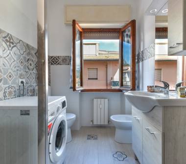 Trilocale in affitto a Porto Azzurro (Livorno), Piazza Palestro 7