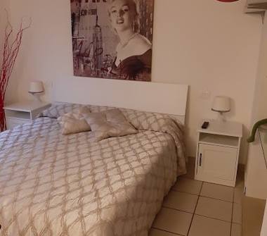 Bilocale in affitto a Lucca, Zona Centro Storico, Piazza San Michele 3