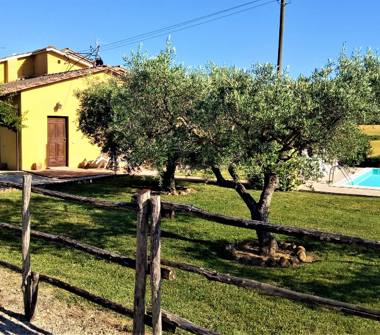 Rustico/Casale in vendita a Deruta (Perugia)