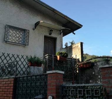 Quadrilocale in vendita a Carrara, Frazione Fabbrica