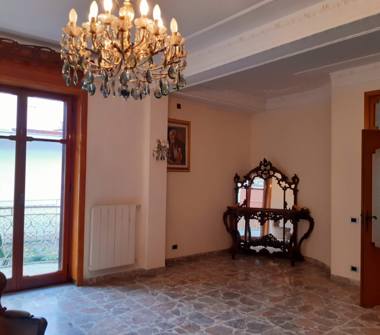 Villa in vendita a Nola (Napoli), Via Giovanni Battista Mastrilli 1