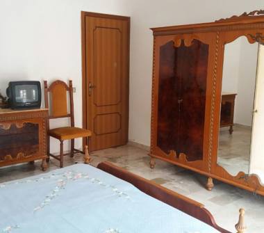 Quadrilocale in affitto a Monasterace, Frazione Monasterace Marina, Strada Statale 106 Ionica 11