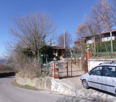 Rustico/Casale in vendita a Rieti, Frazione Cupaello
