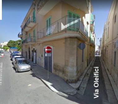 Altro in vendita a Giovinazzo (Bari), Via Oleifici 9